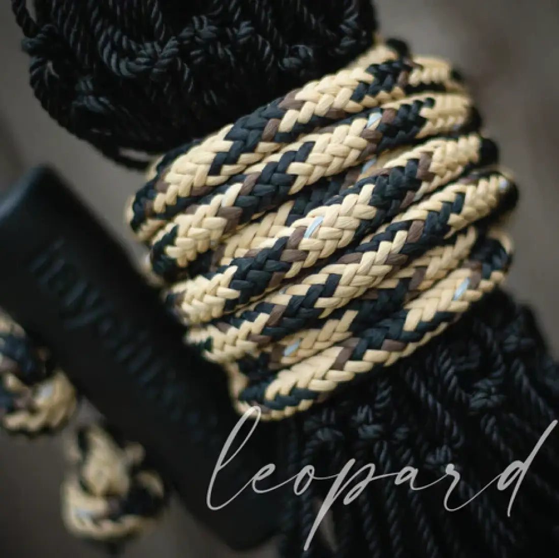 Hay Chix Half Bale Net Leopard / 1 3/4’’ Original Hay Bags