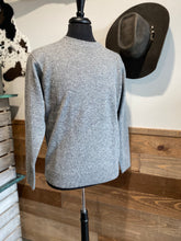 Load image into Gallery viewer, Pendleton Heather Gray Shetland Sweater
