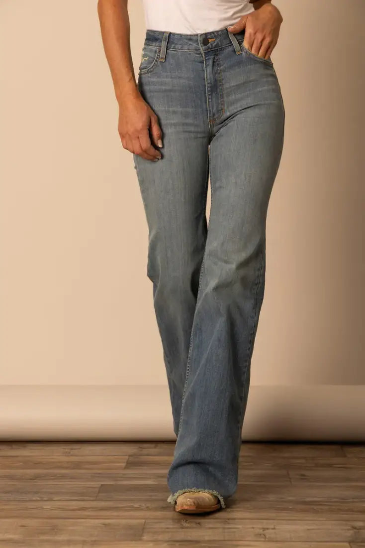 Kimes Ranch Women’s Olivia Raw Hem Jean 10x30 Women’s Bottoms