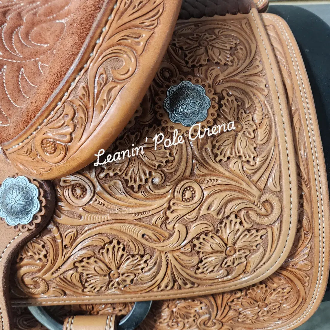 Leanin Pole 15’’ Team Roper Saddle 15’’ Rope Saddle
