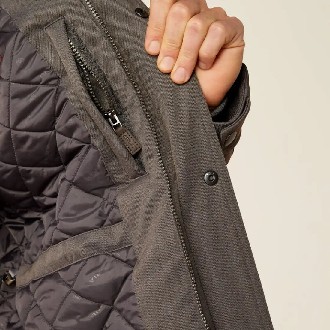 Leanin’ Pole Men’s Embroidered Ariat Abilene Coat Men’s Coat