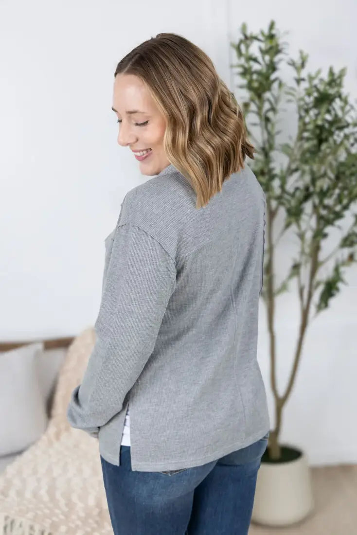 Michelle Mae Women’s Gray Waffle Knit Button Sweater Women’s Sweater