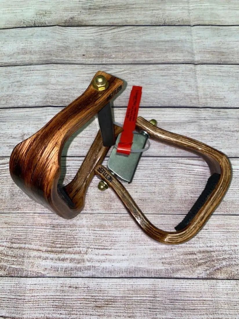 Nettles Stirrups ’The Barrel Racer’ - Petite 2’’ 2’’ / Rustic Wrangler / Leveler Stirrups