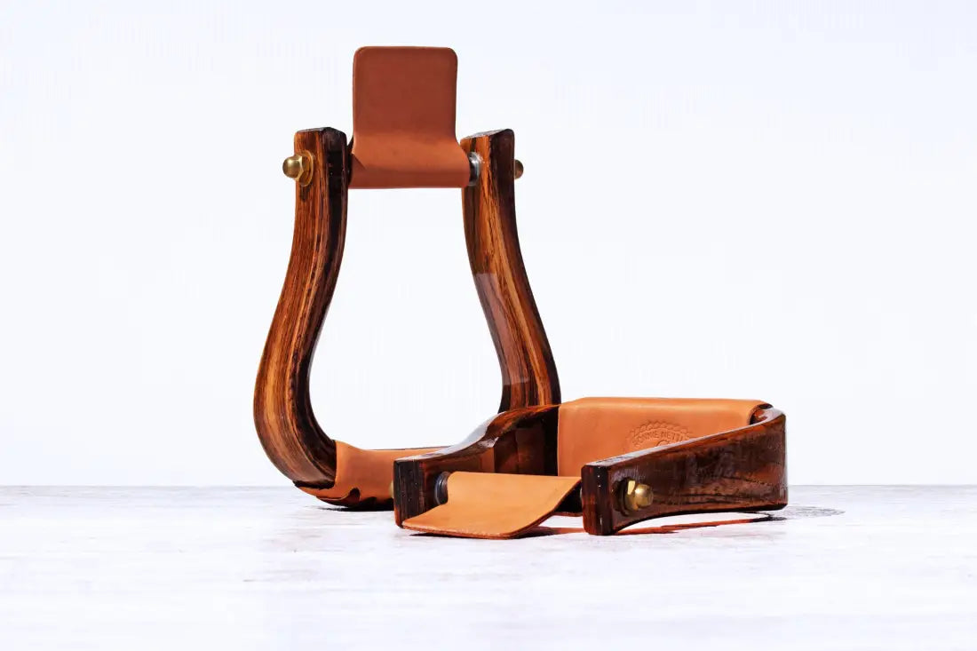 Nettles Stirrups ’The Flatbottom’ - Petite 2’’ 2’’ / Rustic Wrangler / None Stirrups