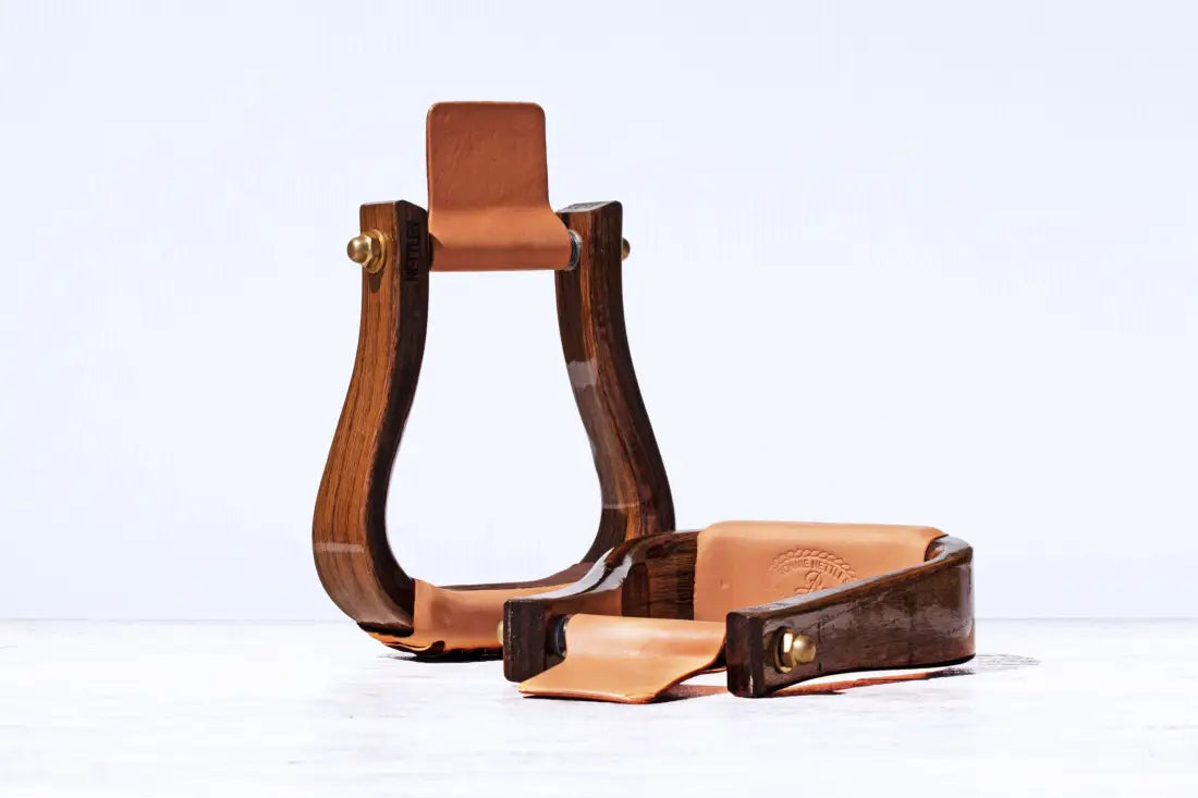 Nettles Stirrups ’The Flatbottom’ - Regular 3’’ 3’’ / Triple Finish / None Stirrups