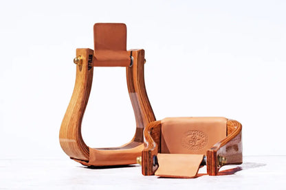 Nettles Stirrups ’The Flatbottom’ - Regular 3’’ 3’’ / Varnish / None Stirrups