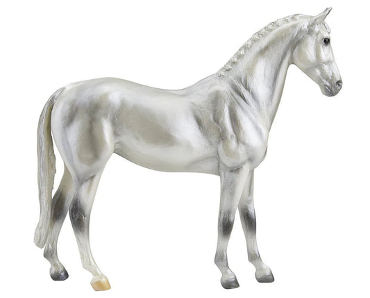 Breyer Freedom Series "Pearly Grey Trakehner"