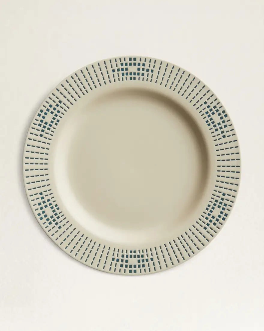 Pendleton Beaded Sandshell Dinnerware Salad Plates Drinkware