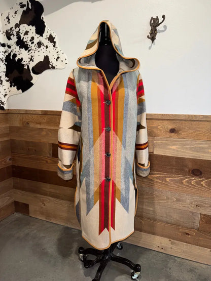 Pendleton Women's Wyeth Trail Tan Hooded Coat – Leanin' Pole Arena