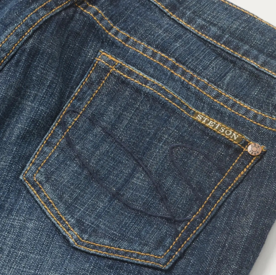 Stetson Women’s Embroidered ’S’ 816 Classic Bootcut Jean 00R Women’s Bottoms