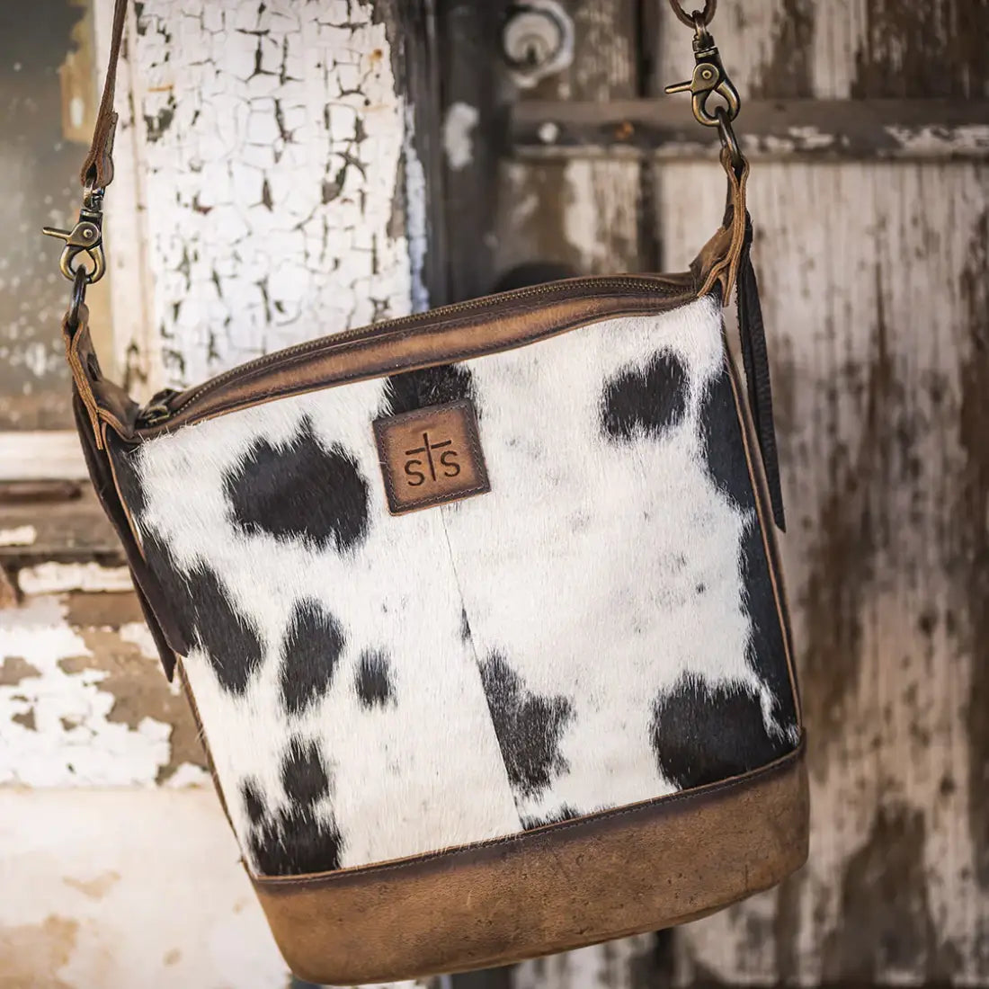 STS Classic Cowhide Mail Bag Style B Purse