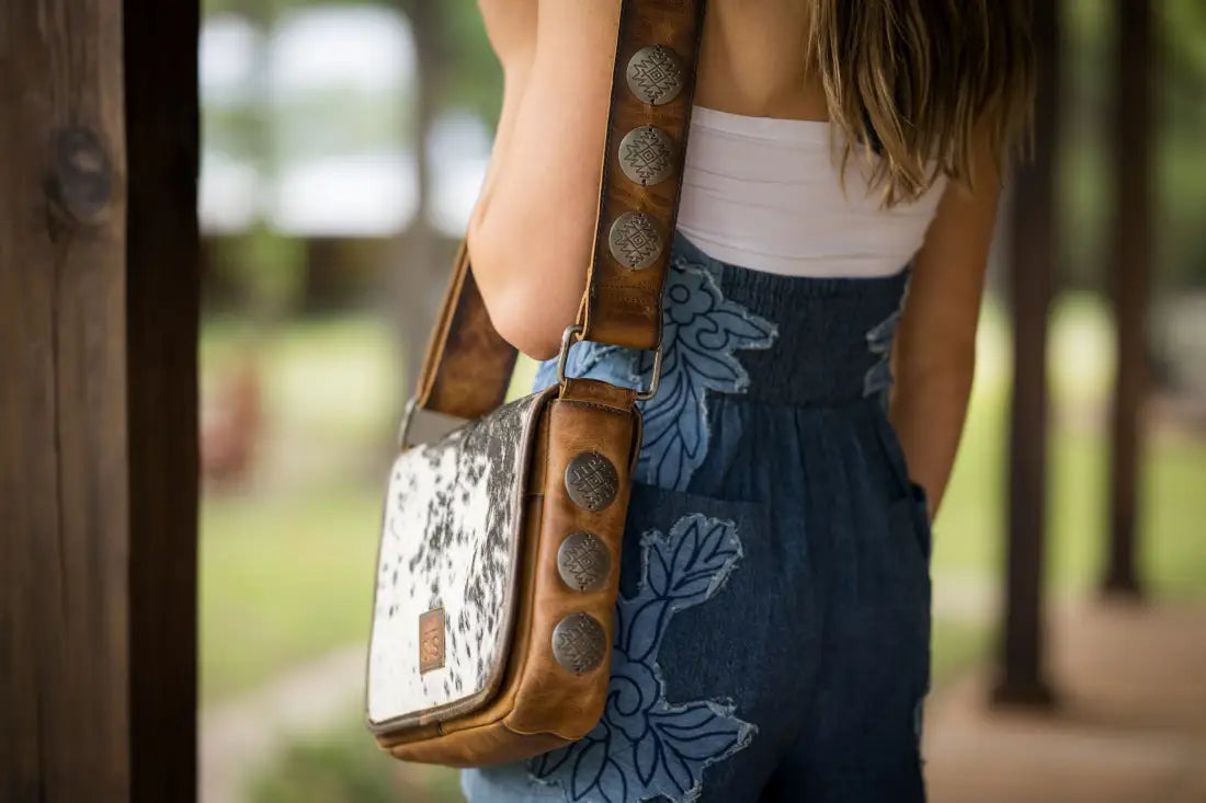 STS Vaquero Della Crossbody Purse