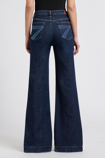 7 FAMK Women's Bluecrest Modern Dojo
