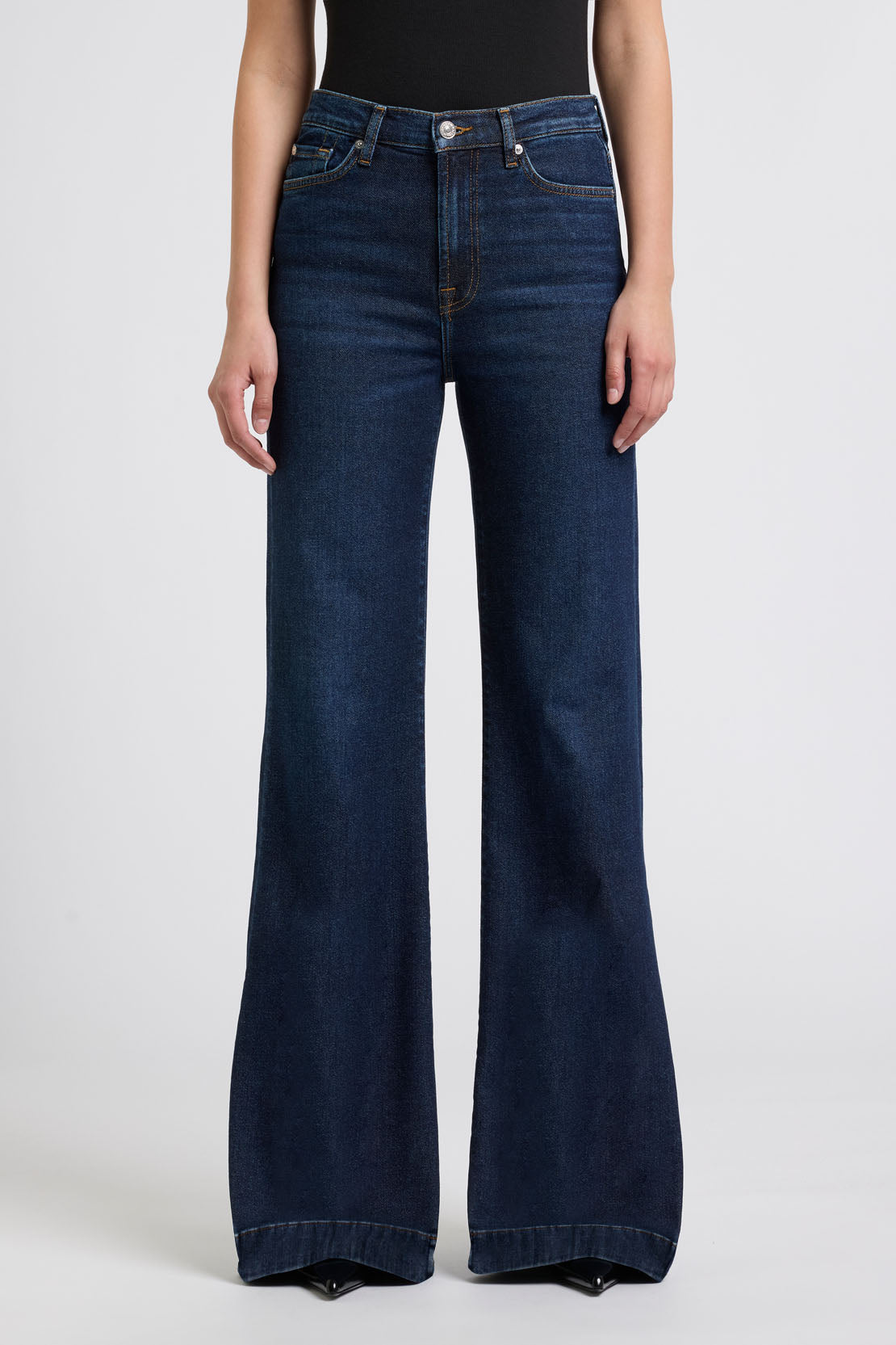 7 FAMK Women's Bluecrest Modern Dojo