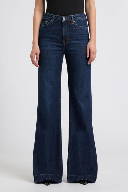 7 FAMK Women's Bluecrest Modern Dojo
