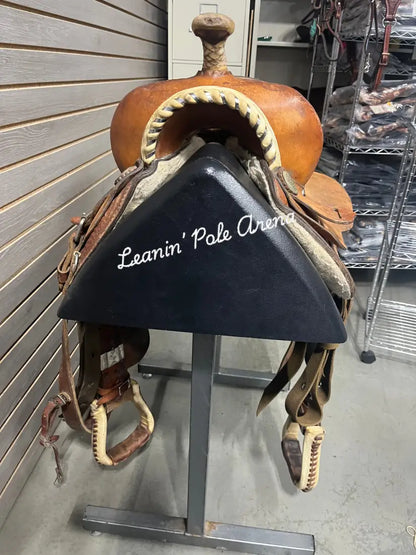 Used. Herford 15’’ Barrel Saddle 15’’ Used Saddle