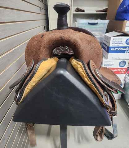 USED. High Horse (Circle Y) 12’’ Lindale Youth Barrel Saddle - 12’’ - Used Saddle