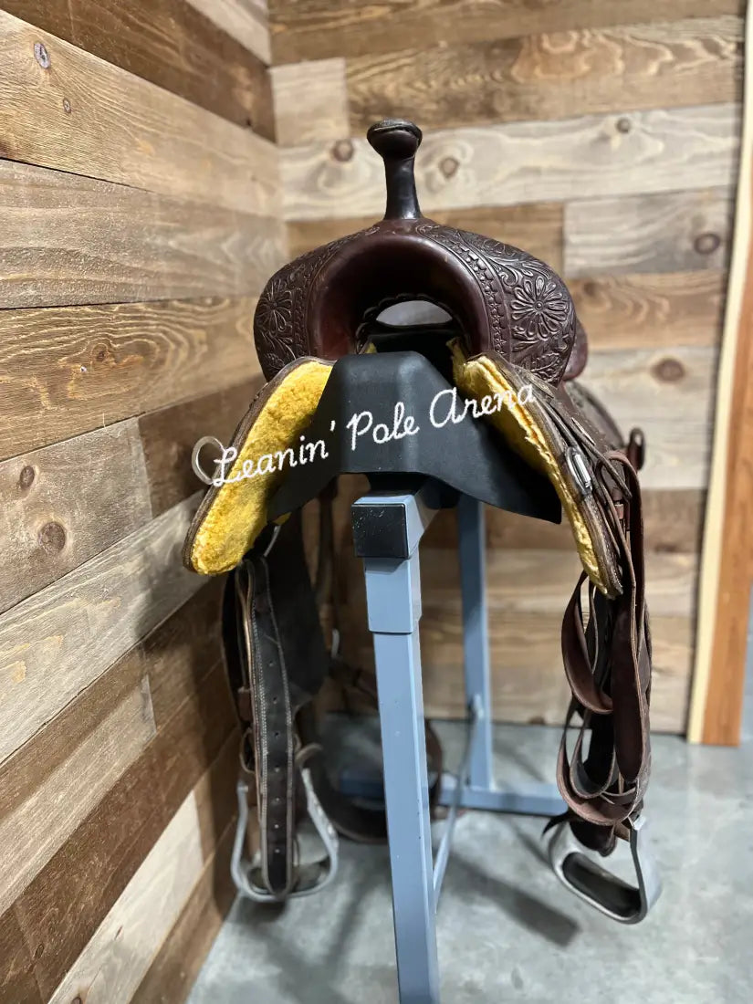 Used. Martin 14.5’’ BTR Barrel Saddle #70903 14.5’’ / 7’’ Used Saddle