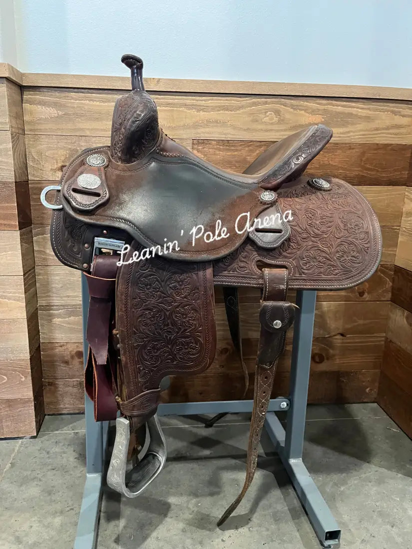 Used. Martin Stingray 13.5’’ Barrel Saddle #00471 13.5 / 7’’ Used Saddle