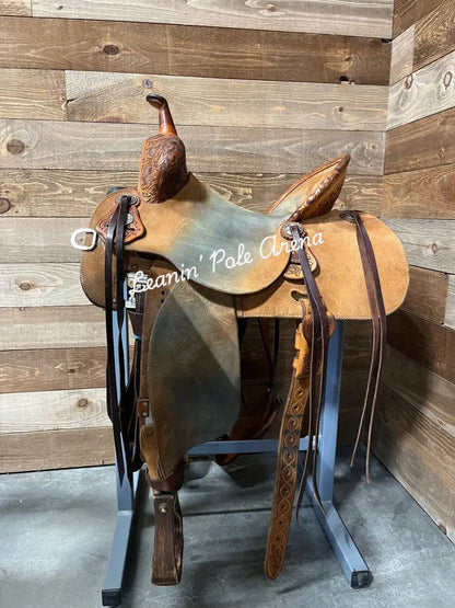 Used. Martin Stingray 14’’ Barrel Saddle #07838 14’’ / 7’’ Barrel Saddle