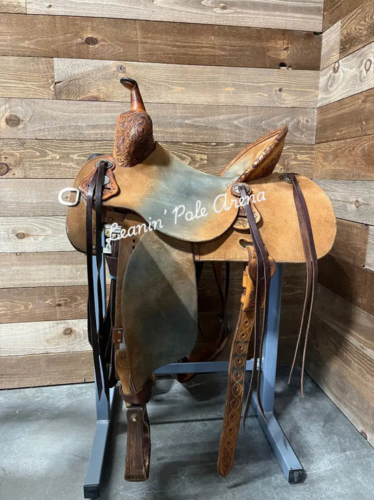 Used. Martin Stingray 14’’ Barrel Saddle #07838 14’’ / 7’’ Barrel Saddle
