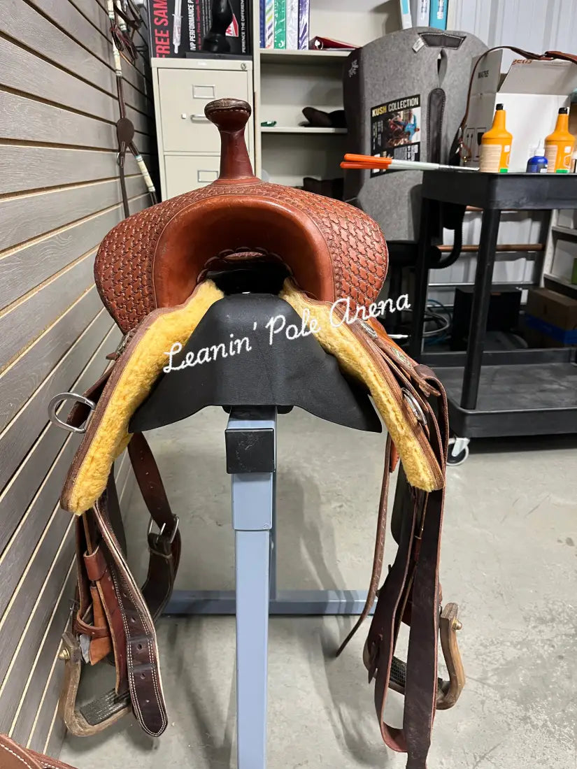 Used Martin Stingray 15’’ Barrel Saddle #01316 15’’ / 7’’ Used Saddle