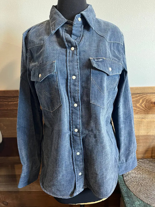 Wrangler Women’s Retro Denim Fuzzy Western Shirt Women’s Western