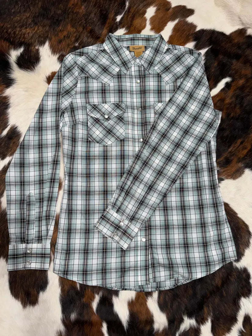 Wrangler Women’s Sea Green Plaid Western Shirt Women’s Western