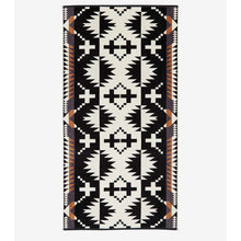 Load image into Gallery viewer, Pendleton Spider Rock Towel Collection
