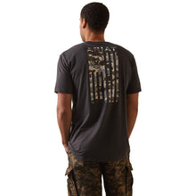 Load image into Gallery viewer, Ariat Men&#39;s Tonal Flag T-Shirt
