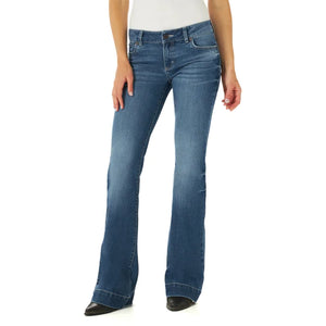 Wrangler Women's Mae Mid Rise Retro Trouser Jean