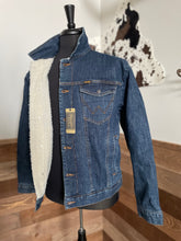 Load image into Gallery viewer, Wrangler Men&#39;s Retro Sherpa Denim Jacket
