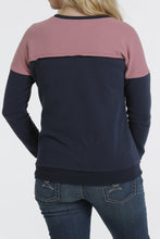 Load image into Gallery viewer, Cinch Women&#39;s Fleece Logo Pullover
