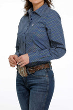 Load image into Gallery viewer, Cinch Women&#39;s Royal Blue Geo Print Western Shirt
