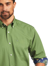 Load image into Gallery viewer, Ariat Men&#39;s Pinpoint Oxford Dill Green Western Shirt
